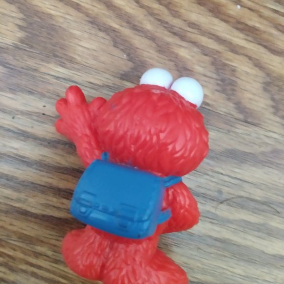 Sesame Street Elmo toy figure - Picture 4 of 7